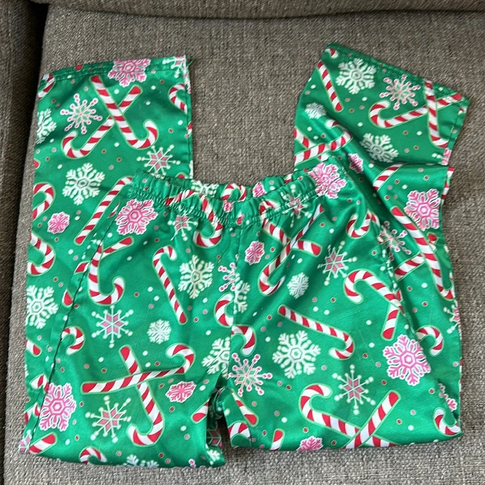 Justice Girls Holiday Green Red Candy Cane Silky pajama Pants and Top Size 6 / 7